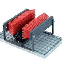 MÁQUINA DE LIMPEZA DE CHUTEIRAS EM AÇO GALVANIZADO COM ESCOVAS DE PLÁSTICO